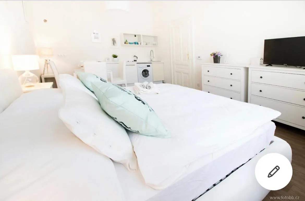 Romantic Apartment Petra - Free Parking Friday-Sunday Praga República Checa