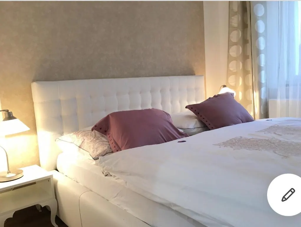 Romantic Apartment Petra - Free Parking Friday-Sunday Praga República Checa